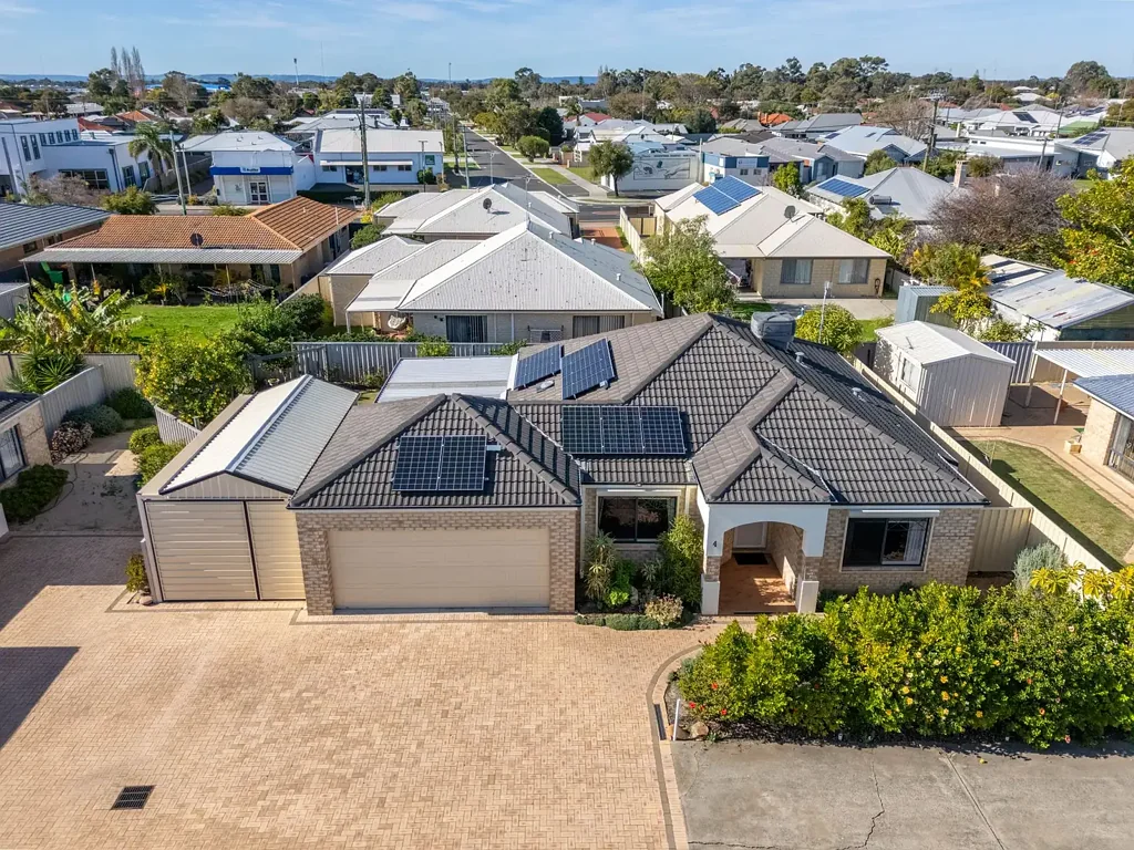 South Bunbury 3 Bedroom Rare South Bunbury Stunner – Welcome to Premier Street