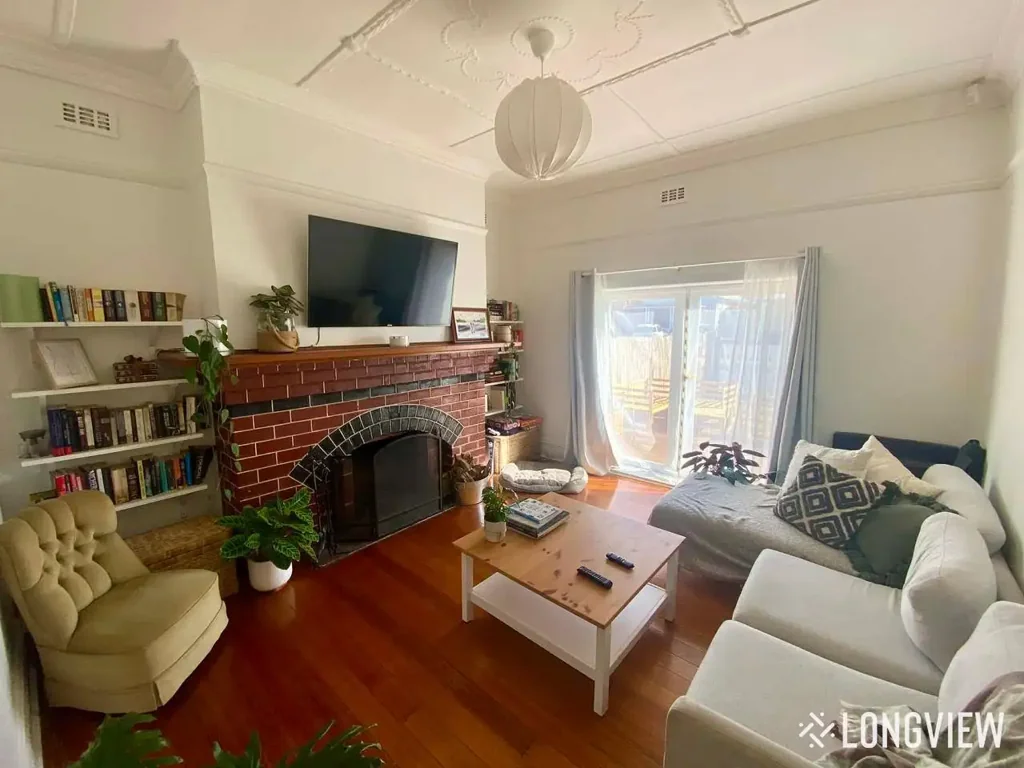 Tranquil Corner Charm with Close to Schools