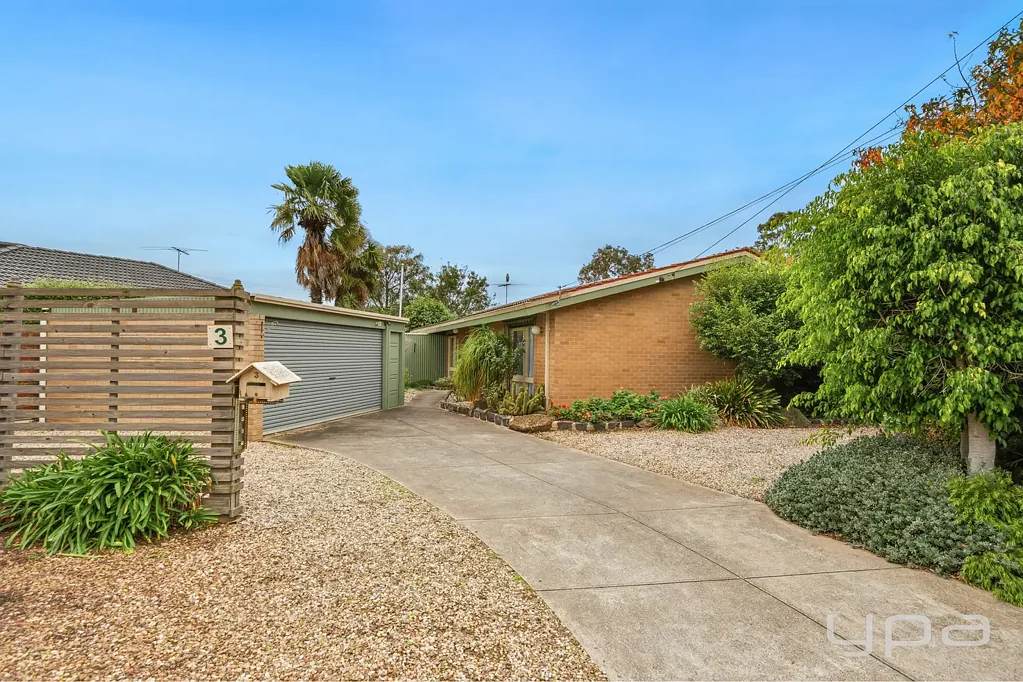 Spacious Family Home in Prime Werribee Location