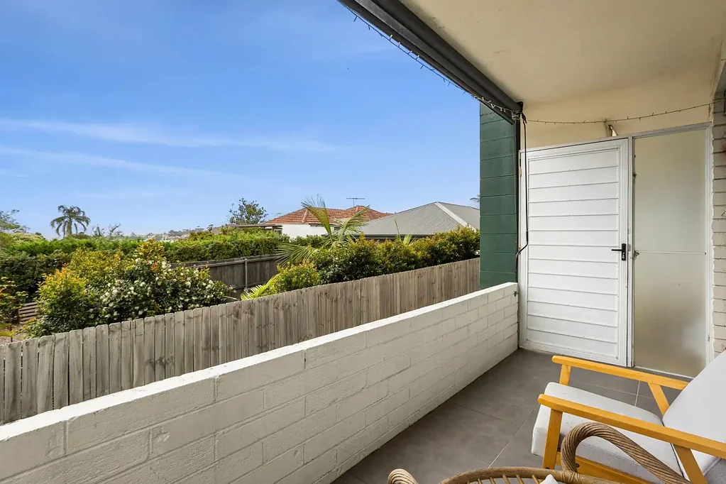 Tranquil Two-Bedroom Apartment in Quiet Dee Why Locale