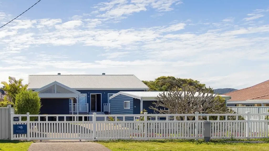 Fingal Bay 4Zimmer A Sophisticated Coastal Sanctuary with Flexible Living