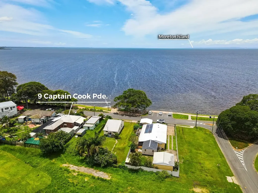 Waterfront Family Home with pool