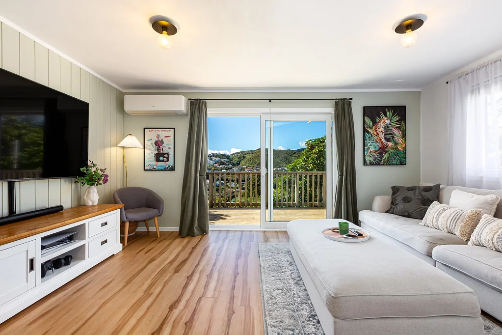 Karori 2 Bedroom Simply Superb