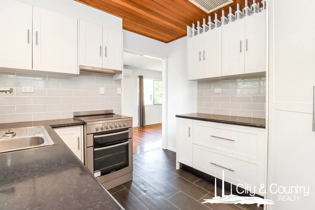 Mount Isa 4 Bedroom Spacious Family Home in Healy!
