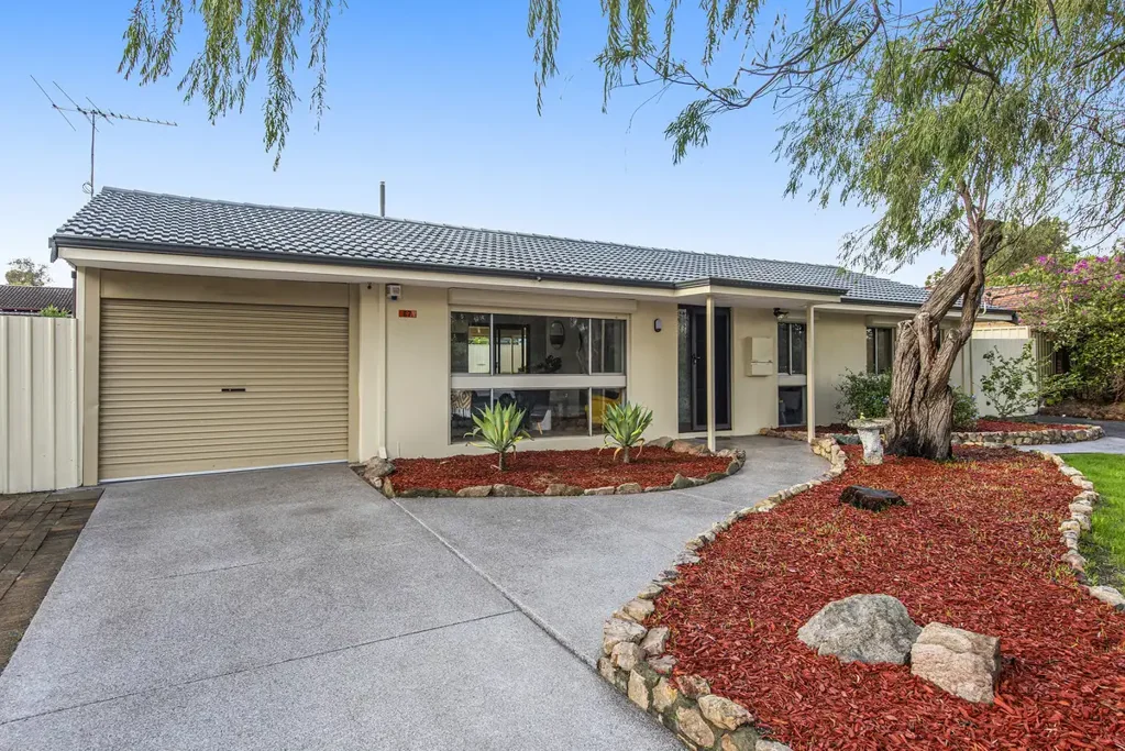 67 Strelitzia Avenue, Forrestfield, WA 6058