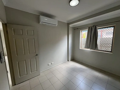 3c/8 Gray Avenue, Corinda, QLD 4075, 2房, 1浴, Apartment