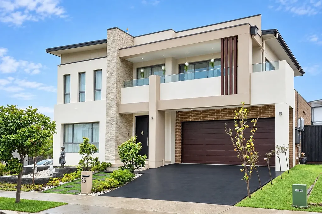 North Kellyville 5બેડરૂમ A Refined Family Sanctuary