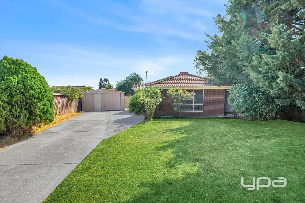 Meadow Heights 3ਬੈੱਡਰੂਮ RENOVATOR’S DREAM ON A HUGE 708m² – THE HARD WORK IS DONE!