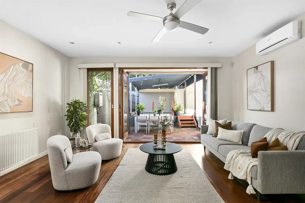Clifton Hill 3ਬੈੱਡਰੂਮ Contemporary Living With City Views and with True North Orientation in Great Loaction !