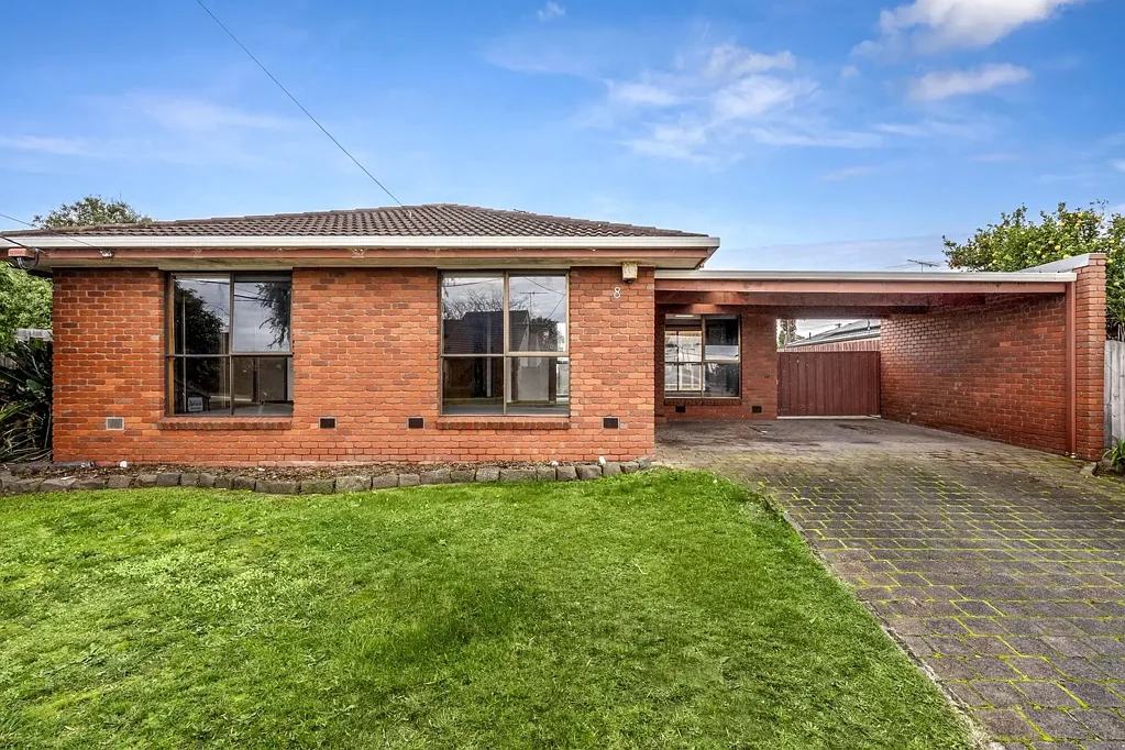 Grovedale 3Zimmer Classic Solid Three-Bedder, Spacious & Packed with Potential in Prime Grovedale Pocket