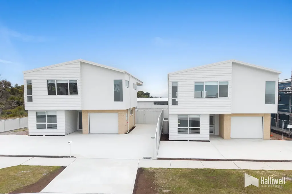 Hawley Beach 3 Slaapkamer Seaside Sophistication – Brand New Townhouses in Stunning Hawley Beach