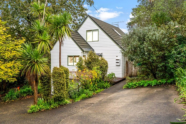 17a Salem Place, Torbay, Torbay, North Shore City