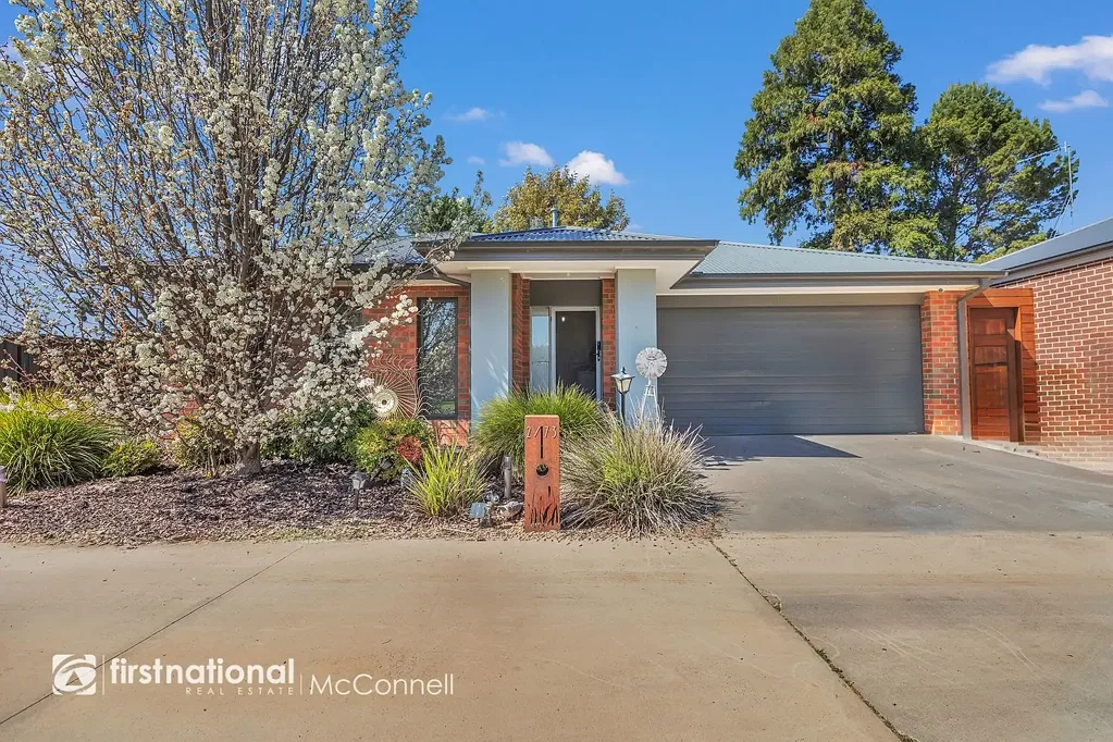 Tongala 3Kwarto Contemporary Home with Park Outlook