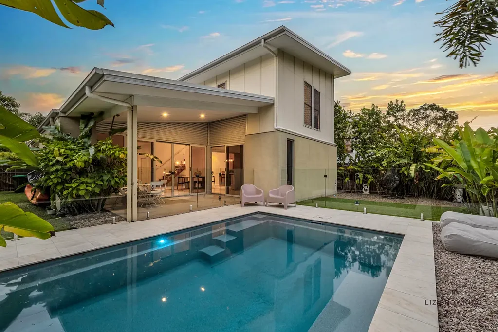 11 Lomandra Place, Chapel Hill, QLD 4069