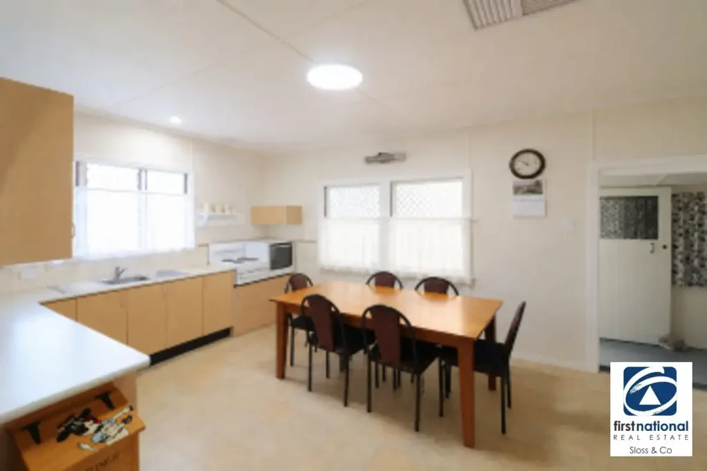 Goondiwindi 3कमरा Charming Family Home with Endless Potential