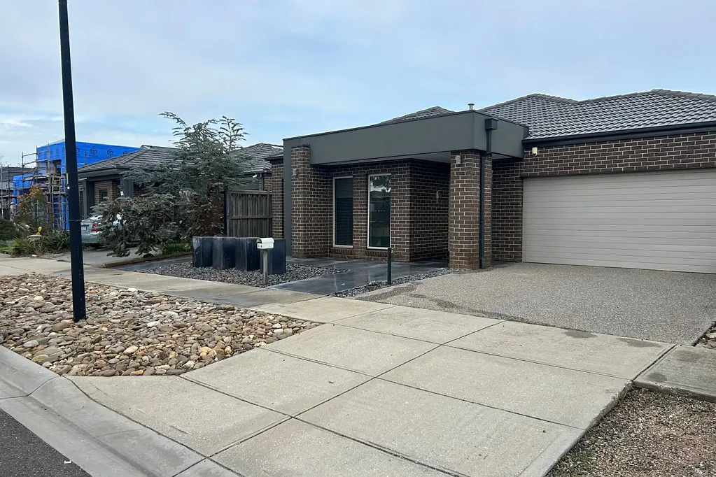 Spacious Family Living with Multiple Living Zones in Sought-After Fraser Rise