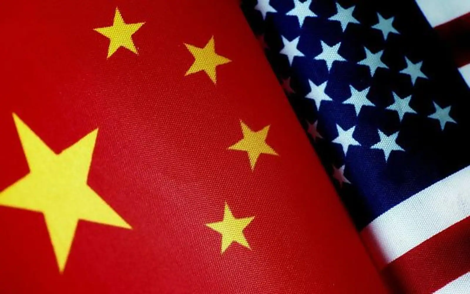 特朗普宣布将推迟加征中国商品关税到10月15日