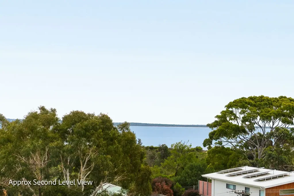 Cowes  The Brief: Rare Coastal Land Opportunity in the Heart of Cowes