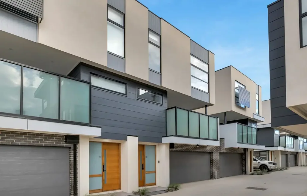Please contact catie@sweeneyea.com.au for private inspections.