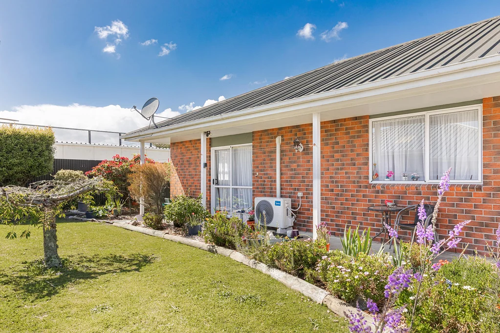 Westport 2 Bedroom Low Maintenance Gem!