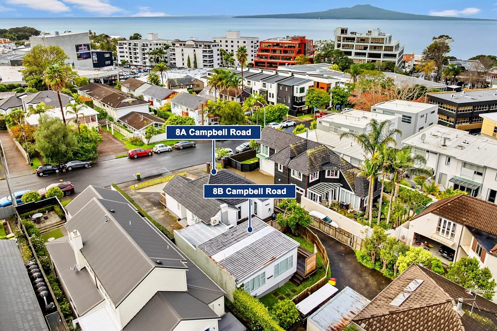 Takapuna 4ห้องนอน Two Homes, Prime Location - Must Sell