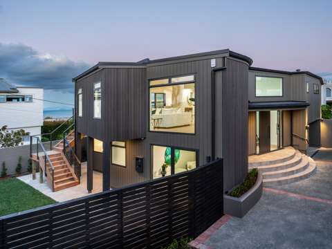 Castor Bay 4部屋 Masterful Recreation | Panoramic Views