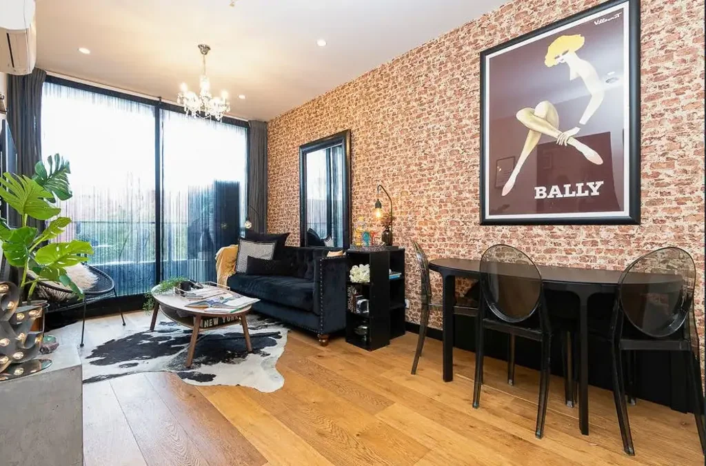 Hawthorn East 2Kwarto Stylish and Conveniently Located - Private Appointments