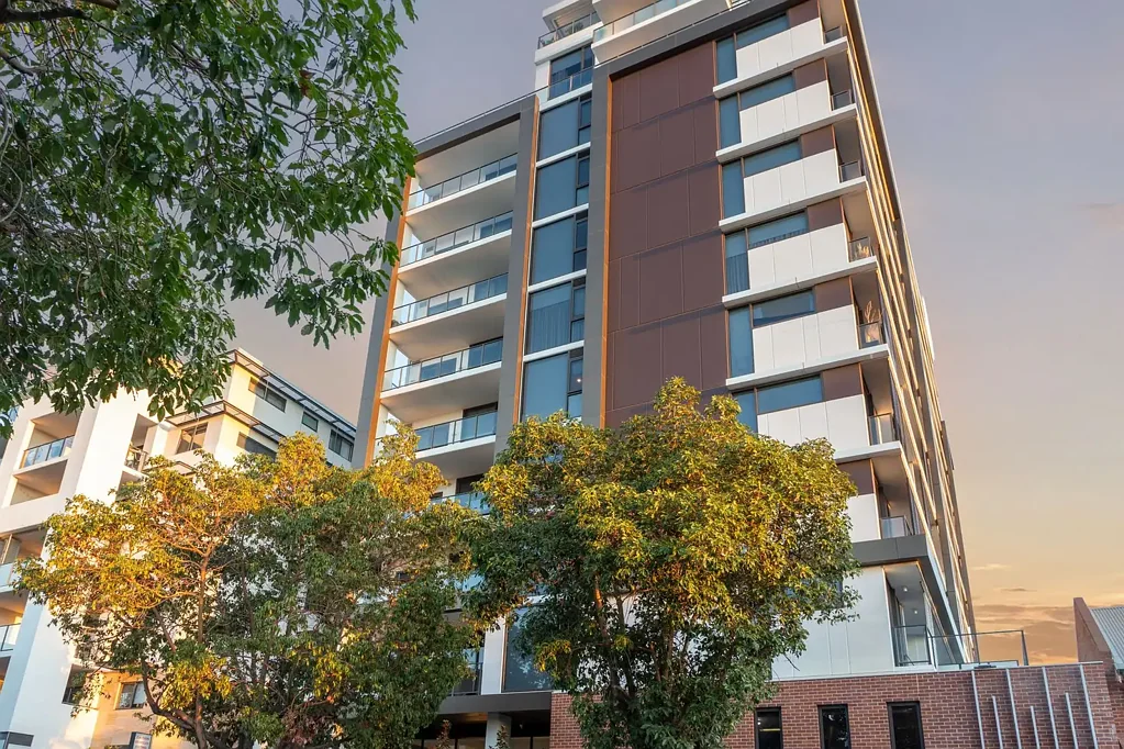 East Perth 2غرفة نوم Sky-High Sophistication in Perth’s Entertainment Heart Penthouse 1103 | 35 Bronte Street, East Perth