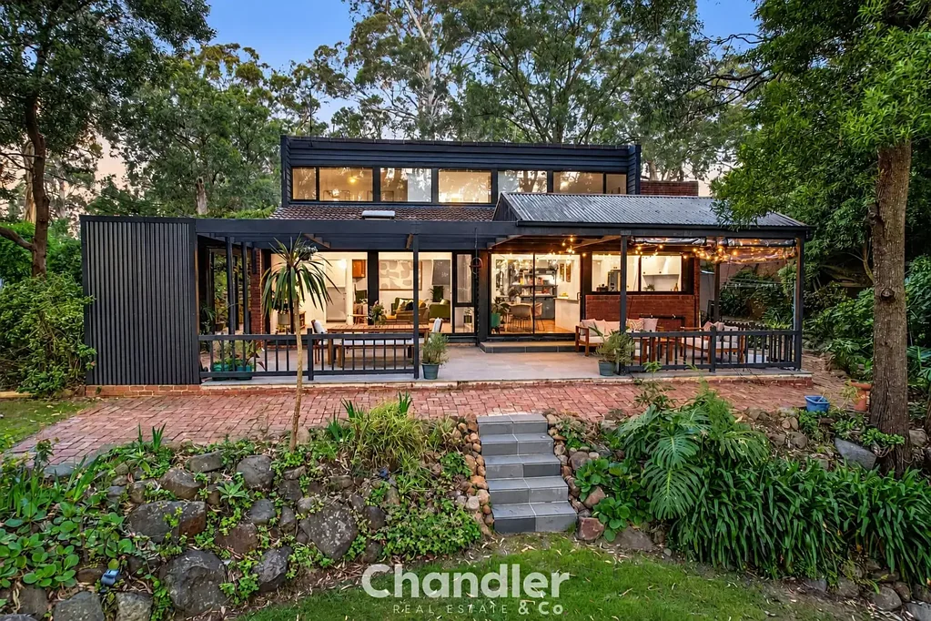 Tecoma 5ਬੈੱਡਰੂਮ Contemporary Hills Living with Style, Space & Exceptional Entertaining