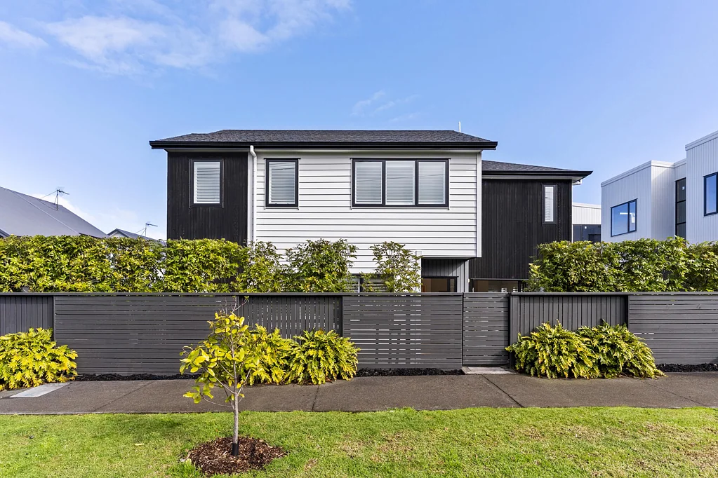 Waiotaiki Bay 3房  A Fernwood Favourite - The Complete Package