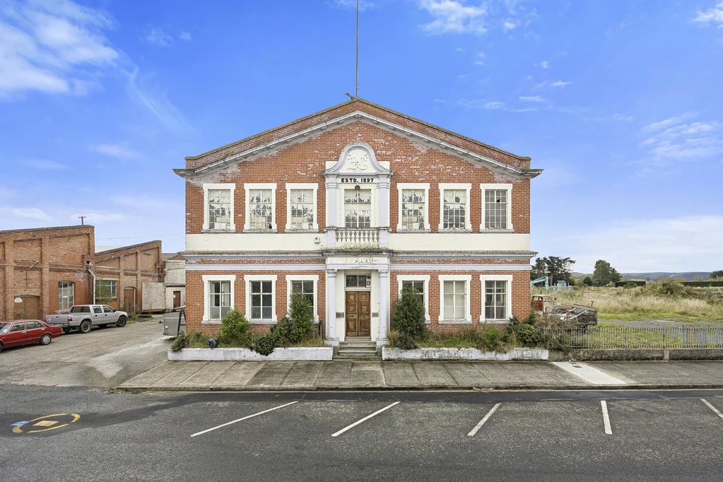 Milton  Iconic Woollen Mills Site - 8.7ha!!