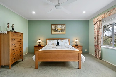 33 Oaktree Road, Croydon North, VIC 3136, 4 Bedrooms, 2 Bathrooms, House