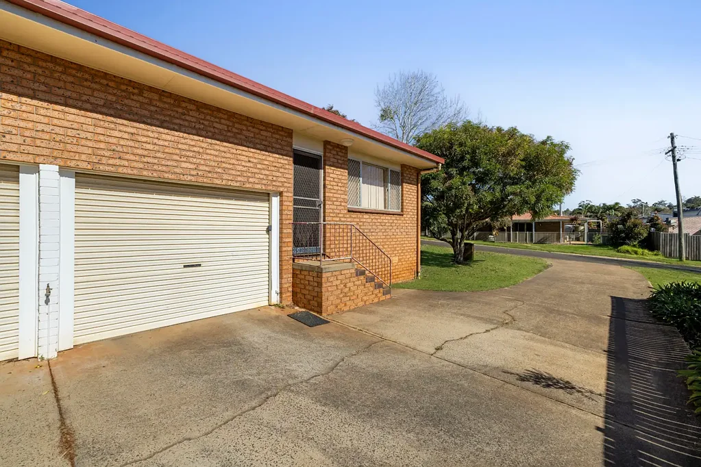1/6 Claret Street, Wilsonton Heights, QLD 4350