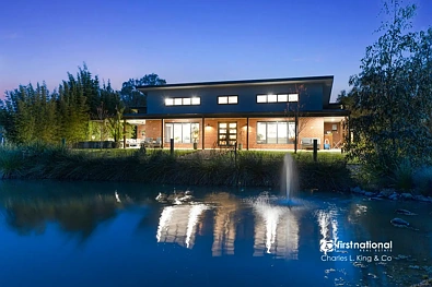 Echuca 4कमरा Exceptional Custom-Built Lifestyle Property