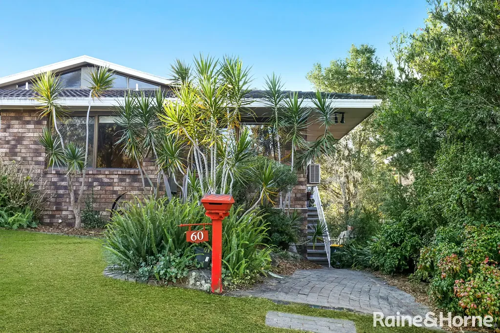 60 Derribong Drive, Cordeaux Heights, NSW 2526