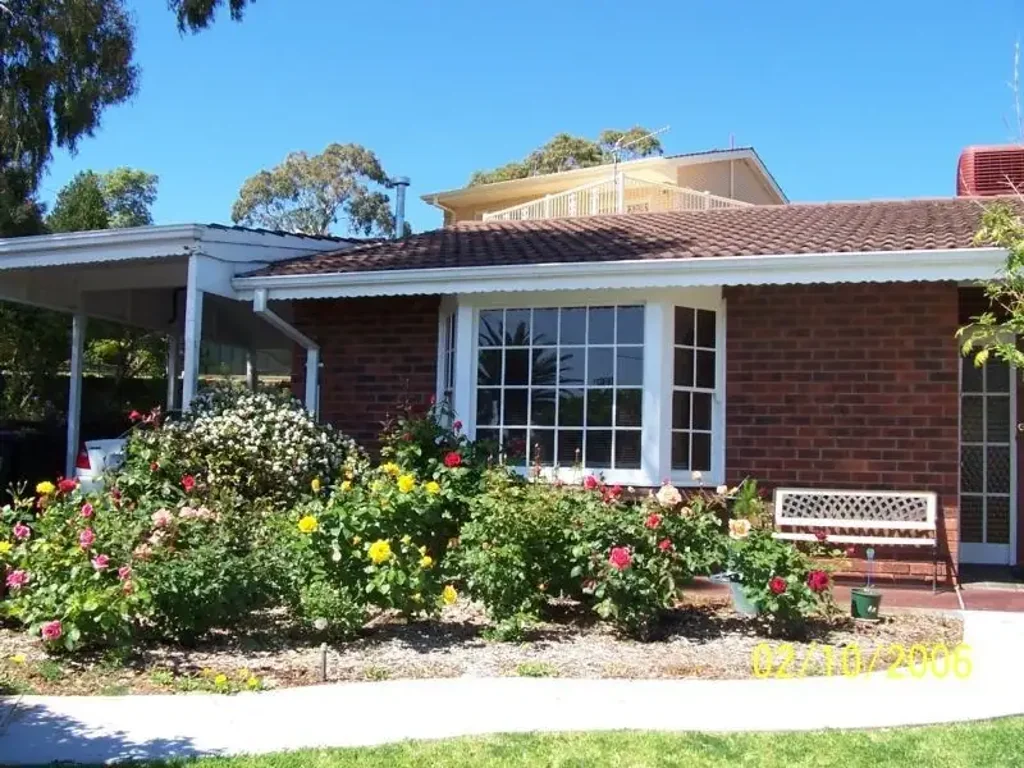 Delightful Torrens Title 3 Bedroom Family Home! Stunning location!
