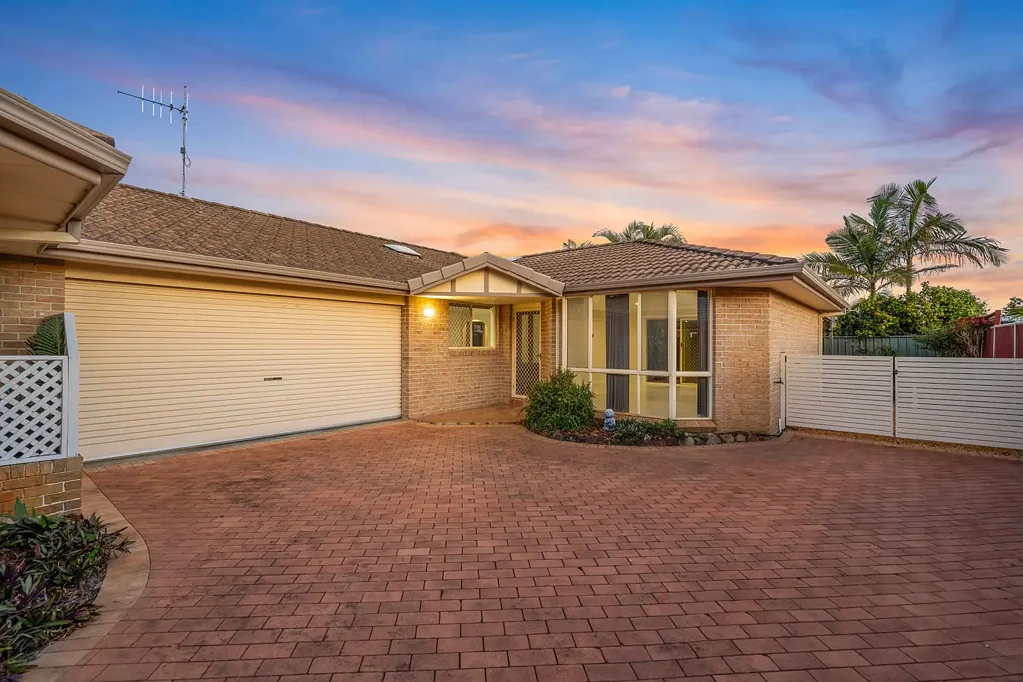 Tuncurry 3房  Peaceful Rear Villa with Space, Privacy and Lifestyle Appeal