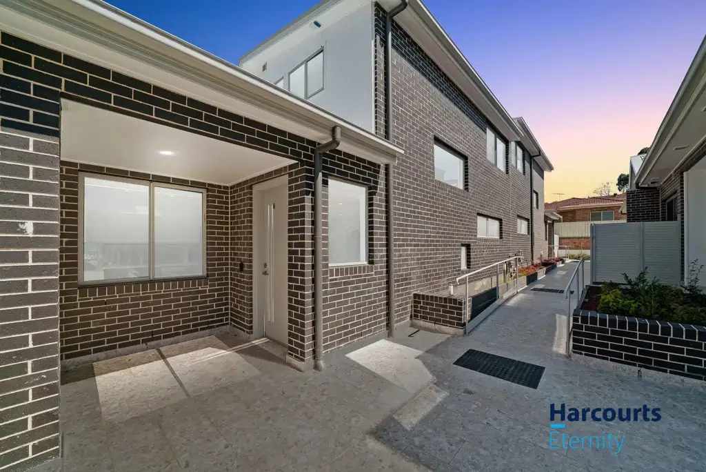 Brand New 4-Bedroom Townhouse, Your Luxurious Lifestyle in Girraween!