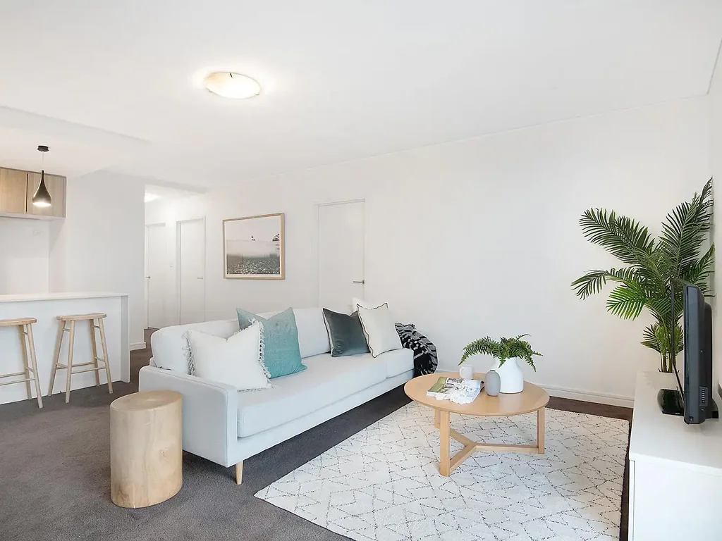 North facing apartment with city views