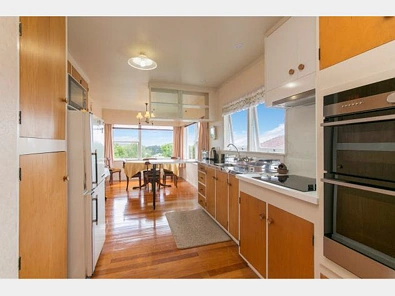 5 Bedroom and 2 bathroom