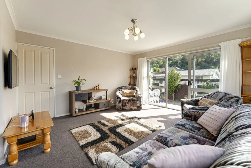 Nelson South 2房  Double Glazed, Sunny, Quiet,   Close to the CBD!