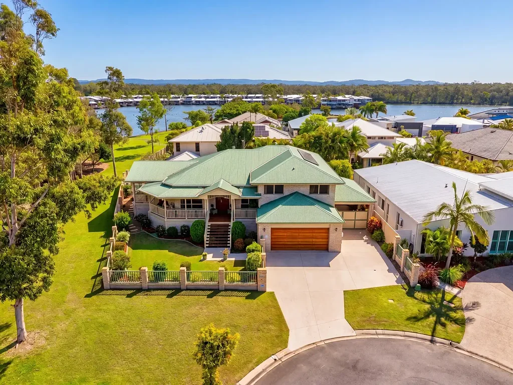 Coombabah 5Kwarto ONE-OF-A-KIND FAMILY UNIQUE HOME IS THE JEWEL OF THE CROWN
