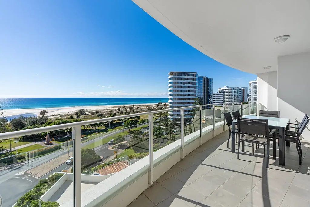 Coolangatta 2ਬੈੱਡਰੂਮ Panoramic Ocean Views with Prime North Aspect