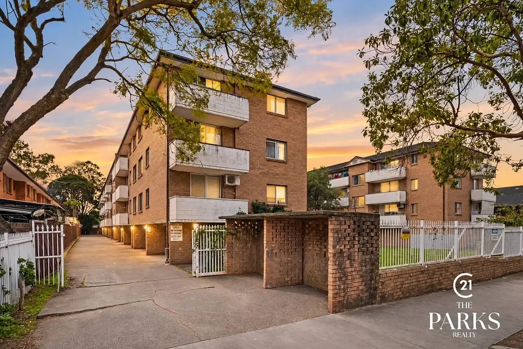 Cabramatta 2Kwarto CONVENIENCE, SPACE & VALUE IN THE HEART OF CABRAMATTA