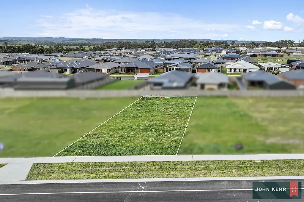 44 (Lot 815) Napoleon Boulevard, Moe, VIC 3825