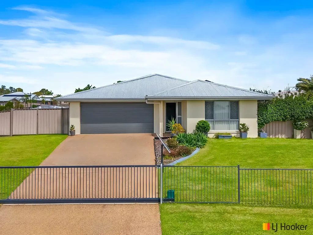 4 Rosebrook Place, Gracemere, QLD 4702