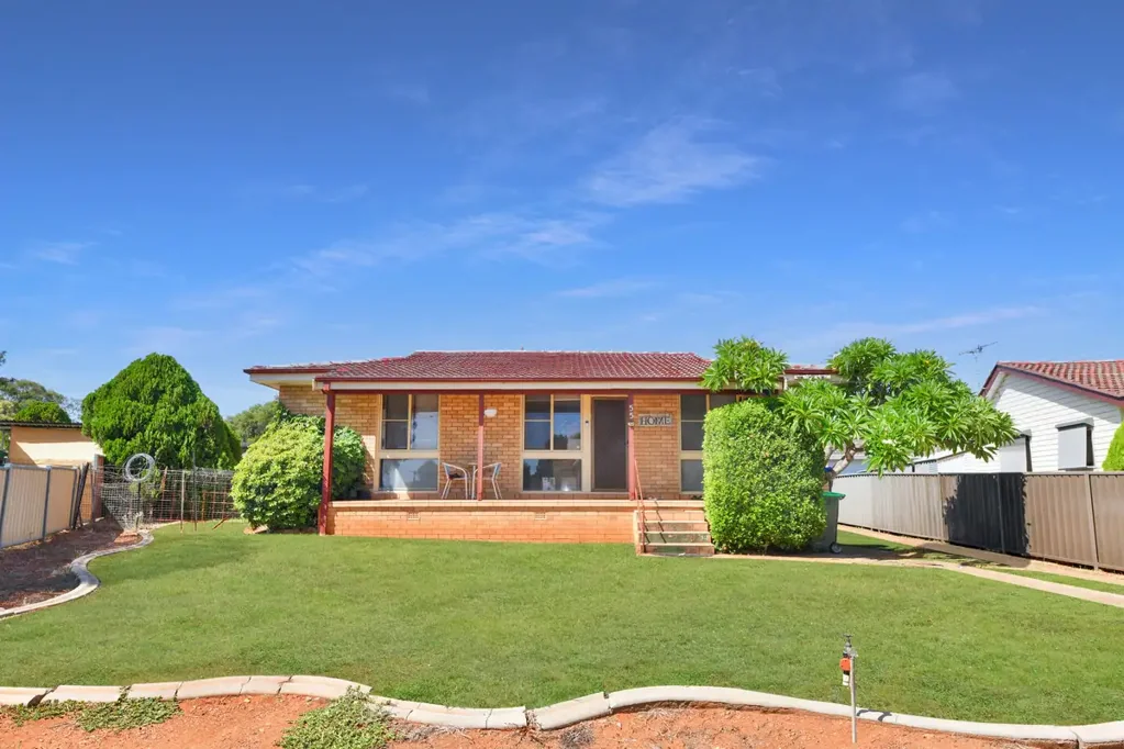 Neat & Comfortable 3-Bedroom Home.