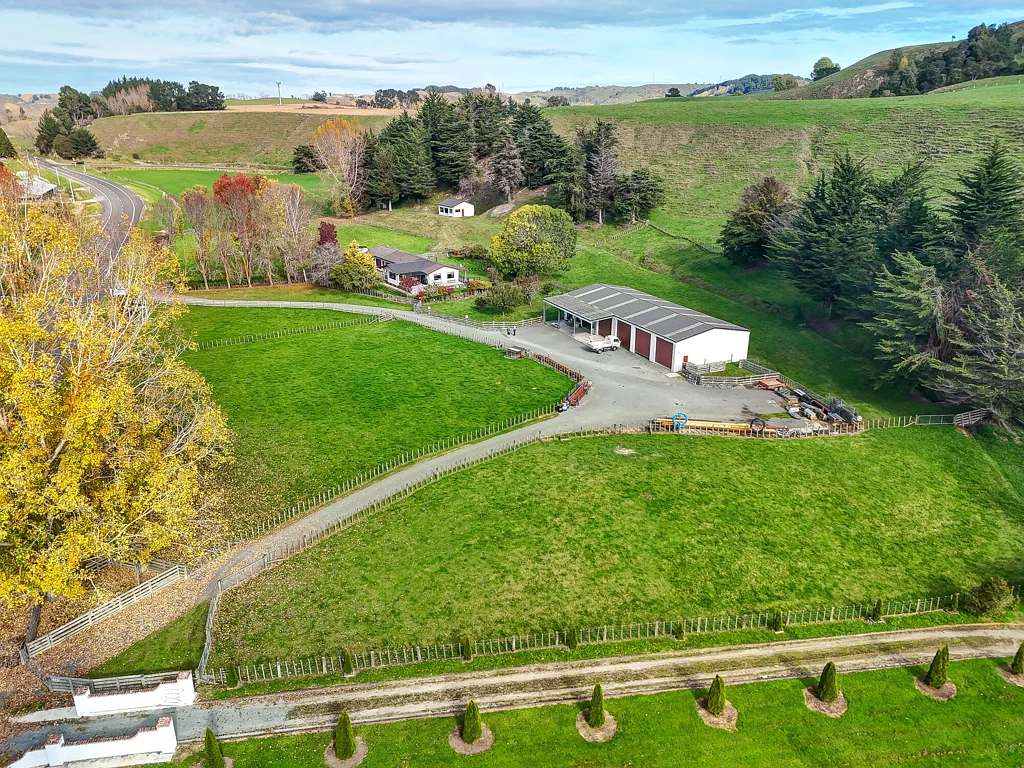 Parikino  Lifestyle, land and outstanding garaging