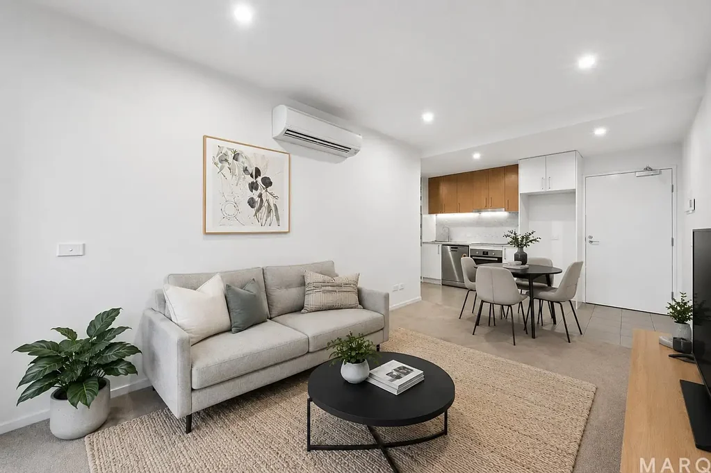 Gungahlin 2 Slaapkamer 150 metres to the Gungahlin light rail.