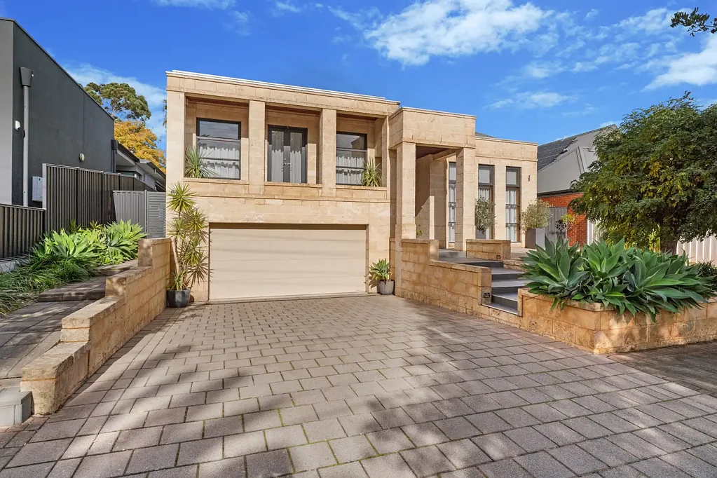 Magill 4Zimmer Refined Eastern Suburbs Luxury on an Impressive Scale